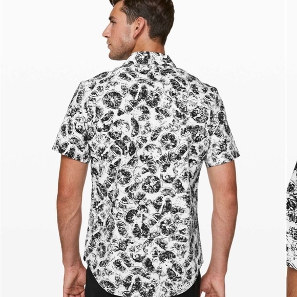 Lululemon Down to the Wire Slim Fit Short Sleeve SZ M - Picture 2 of 6